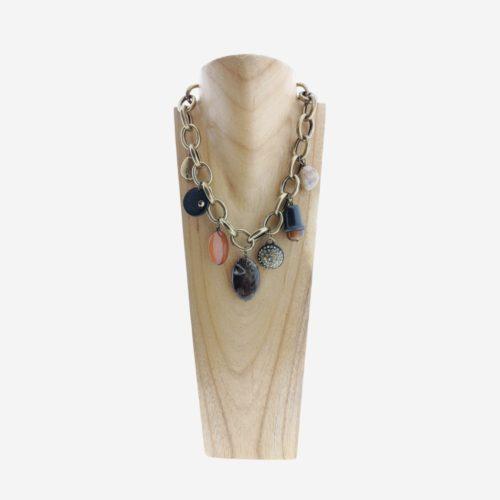 ketting met hars hangers 14169 - Rosanna de la Riva