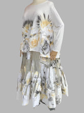 chique gelaagde rok met bloemendetails p24g0221 - Working Overtime