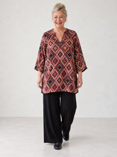 stijlvolle geometrische bloes lucy lucyaw - Ophilia
