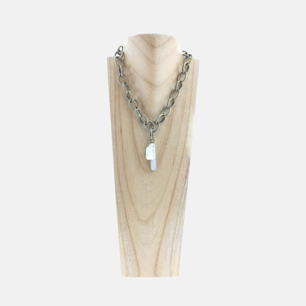 stoere ketting met parel hanger 14145 - Rosanna de la Riva