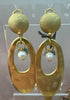 ovale oorbellen met parel hanger 14042 - Rosanna de la Riva