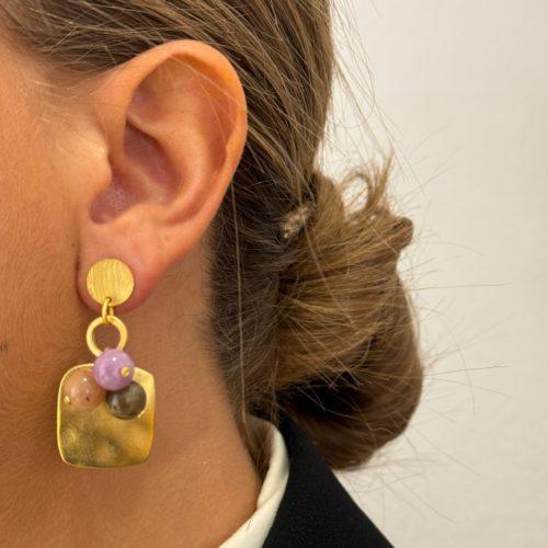 oorbellen met vierkante hanger en minerale kralen 14172 - Rosanna de la Riva